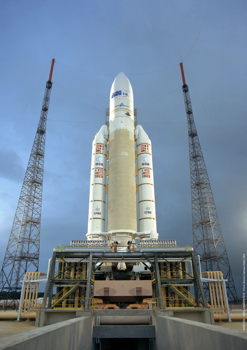 images/00 Ariane 5 sur son pas de tir.png